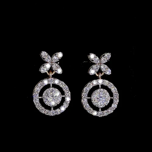 Gold diamond earring 